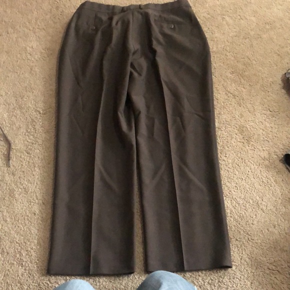 Like new haggar dress pants 38x29 - Picture 2 of 4